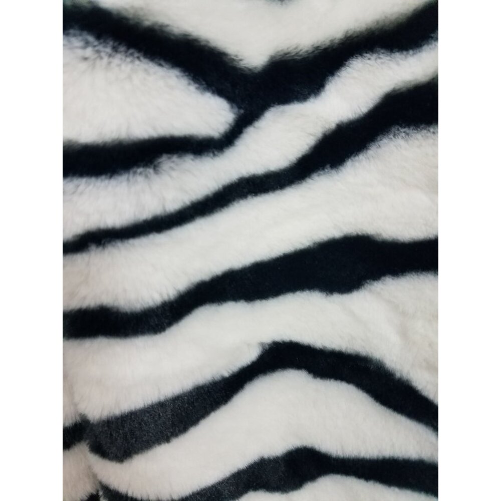 89&Madison Zebra Print Faux Fur Vest Black White Medium - Picture 4 of 8
